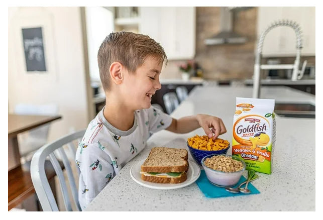 Goldfish Made with Veggie and Fruit Cheddar Crackers, 180g